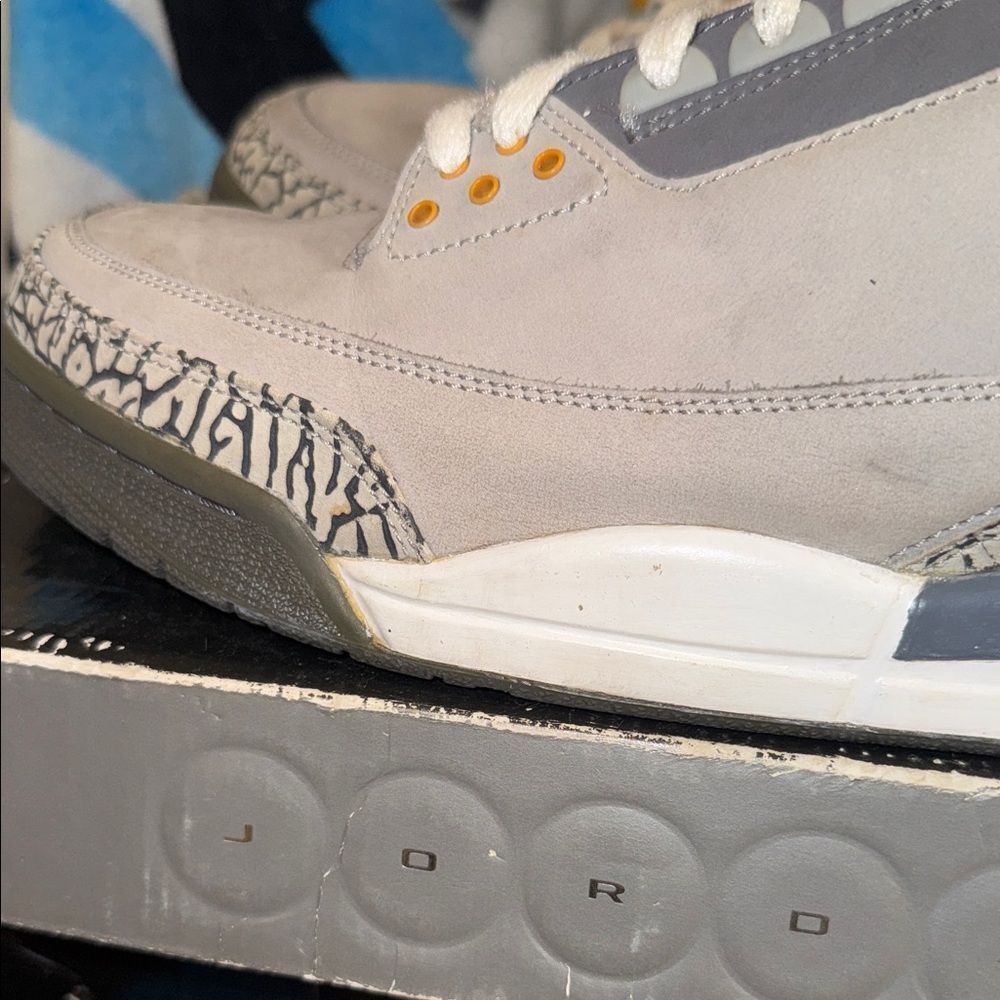 Air Jordan 3 Cool Gray Sneakers White - Picture 3 of 16